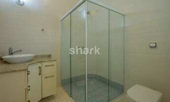 Imagem 6: Casa de condomínio para aluguel possui 512 metros quadrados com 4 quartos