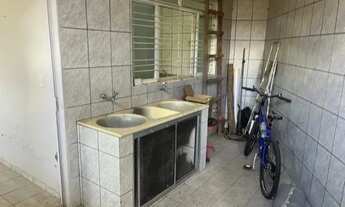 Imagem 5: CASA NO FUNDO DO LOTE COM 2 QUARTOS SUITE em Jardim América - Goiânia - GO