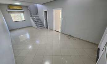 Imagem: Casa em Condomínio - localizado no início