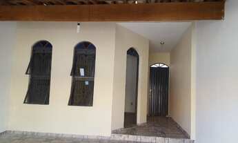 Imagem 4: Casa 2 dormitórios e suite no Wanel Vile 1 na melhor localização do Bairro