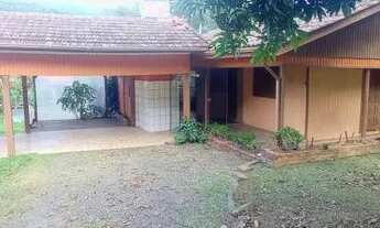 Imagem: Chácara com casa, rio nos fundos,roças