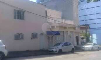 Imagem: Sobrado com 9 quartos à venda em Jardim