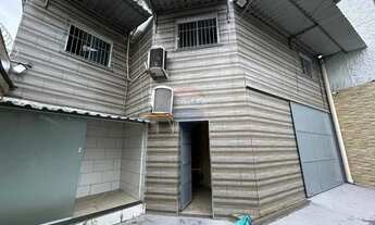 Imagem: Galpão Moderno com Câmaras Frigoríficas