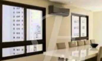 Imagem 6: Duplex Sofisticado com Pé-Direito Duplo e Lazer Modernizado em Higienópolis