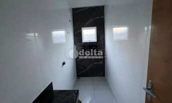 Imagem 7: Casa residencial disponível para venda no bairro Novo Mundo em Uberlândia-MG