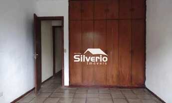 Imagem 3: Casa sobreloja 03 dorm. (01 com armário e sacada) - 02 quartos pequenos - Av. Andrômeda