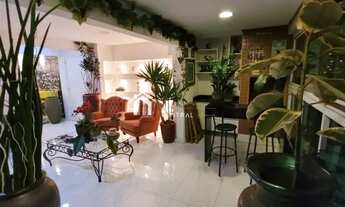 Imagem 6: Apto p/ venda & locação, 95m², 2 dormitórios, sendo 2 suítes, semi mobiliado, e varand