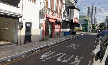 Imagem: Alugo ao lado pátio serve p morar