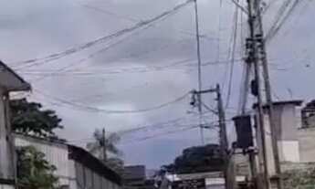 Imagem 4: Casa em construção (Oportunidade) 2 pavimentos, laje pré-moldada, todo murado