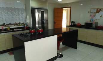 Imagem 4: Casa com salão de festas e piscina