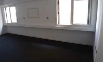 Imagem: Apartamento de 32m² - JK com BOX no Centro