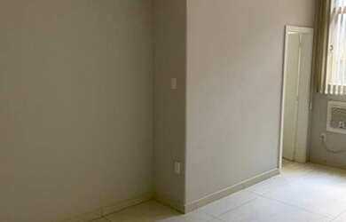 Imagem 2: Sala para alugar, 22 m² por R$ 650,00/mês - Centro - Porto Alegre/RS