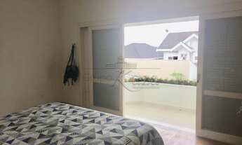 Imagem 6: Casa de condomínio para aluguel possui 500 metros quadrados com 4 quartos