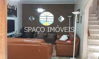 Imagem 2: Sobrado para venda possui 200 metros quadrados com 3 quartos em Jardim Cidália - São Paulo