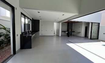 Imagem 3: Vende-se casa térrea em condomínio alto padrão na ZONA SUL, Condomínio Varanda Sul