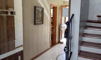 Imagem 2: Casa para Venda - 335m², 5 dormitórios, sendo 1 suites, 4 vagas - Moinhos de Vento