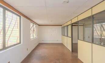 Imagem 2: PORTO ALEGRE - Casa Comercial - Petrópolis