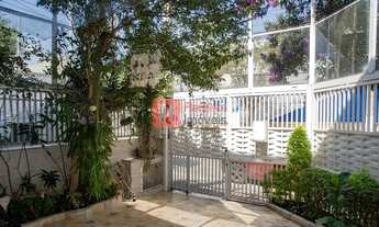 Imagem: Sobrado à venda, com 195m², recém reformado