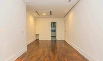 Imagem 2: Oportunidade em um condomínio moderno. Ponto arborizado e familiar