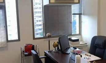 Imagem 3: Sala comercial - Funcionários Sala comercial moderna localizada em um dos prédios mais cha