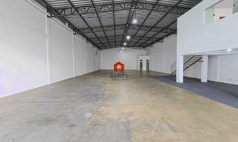 Imagem 6: Galpão comercial para locação com 444m² localizado no Setor Jardim Santo Antônio