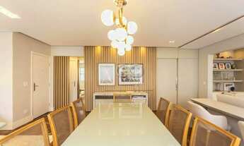 Imagem 5: Em frente ao Clube Curitibano