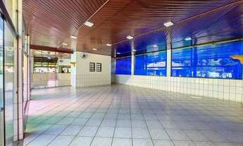 Imagem 7: Chácara à venda com 905m² de área útil em um terreno de 5.000m². 04 quartos sendo uma suít