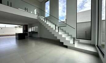 Imagem 3: Sobrado de 283 m² com 04 suítes à venda no Jardins Barcelona - Senador Canedo