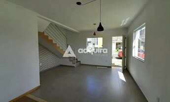 Imagem 4: Sobrado Encantador em Condomínio Fechado em Uvaranas para Venda e Locação