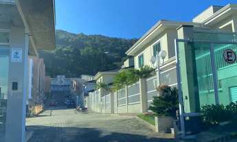 Imagem: Alugo Sobrado Geminado em Condomínio Fechado