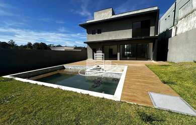 Imagem: Casa de Condomínio com 4 quartos, Tanque