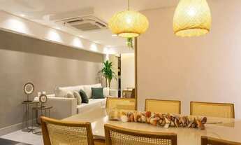 Imagem: Alto Padrão à poucos passos do mar. Apartamento