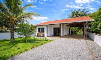 Imagem 4: Casa com Fundo para a Água | 600m² | Acesso à Lagoa e Mar