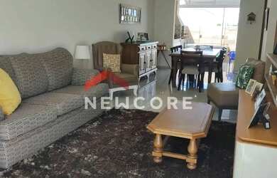 Imagem: Casa de condomínio em Rua Maria do Carmo