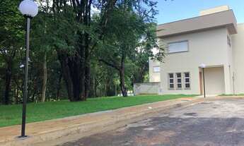 Imagem 4: Sobrados em condomínio fechado