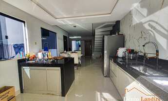 Imagem 7: Lindo Sobrado com porteira fechada para venda no bairro Reserva Real