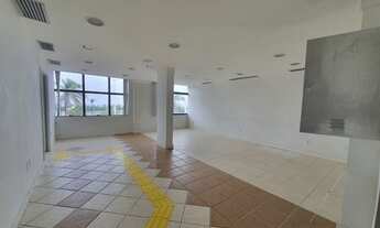 Imagem 7: Prédio/Edifício inteiro para aluguel possui 185 metros quadrados em Boca do Rio - Salvador