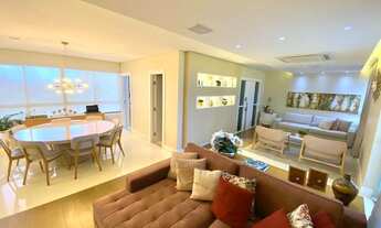 Imagem 3: 3 suítes com vista mar