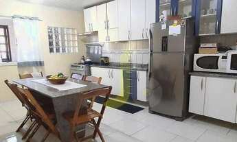 Imagem 2: Casa no Claudete terreno inteiro e 3 dormitórios