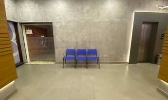 Imagem 2: Excelente loja Amaral Peixoto no saguão (entrada junto aos elevadores ) do Edifício Guanab