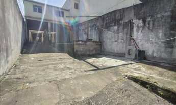 Imagem 5: Terreno com 03 construções / com possibilidade real para ser uma condominio de vilas de ca