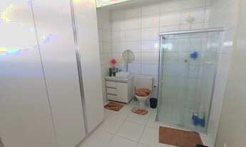 Imagem 7: Casa de condomínio para venda possui 480 metros quadrados com 4 quartos