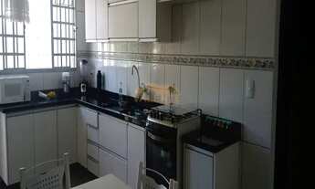 Imagem 7: Excelente casa com dois quartos , uma suíte e com estrutura para sobrado !