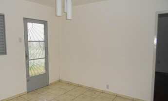 Imagem 3: Casa para Venda - 300m², 2 dormitórios, 2 vagas - Esmeralda