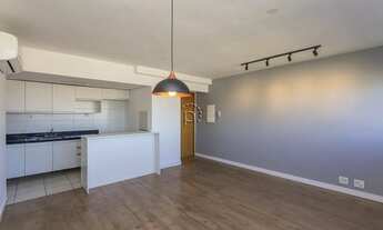 Imagem 2: Apartamento semimobiliado com 02 dormitórios sendo um suíte no Bairro Tristeza