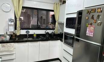 Imagem 4: Sobrado a venda mobiliado em Itapema SC