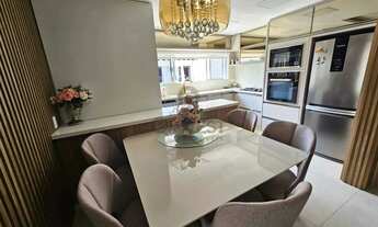 Imagem 3: Casa Alto Padrão Linda com Piscina e área Gourmet no Centro