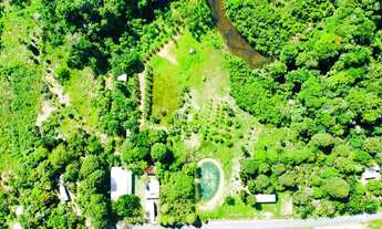 Imagem 2: Sítio Ramal do Banco, Rio Preto com Nascente