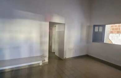 Imagem 4: VENDO CASA Casa com 4 dormitórios