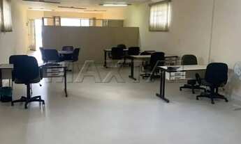 Imagem 7: Loja comercial na Avenida Imirim, com 140m² de salão, 2 banheiros, copa cozinha, 2 vagas